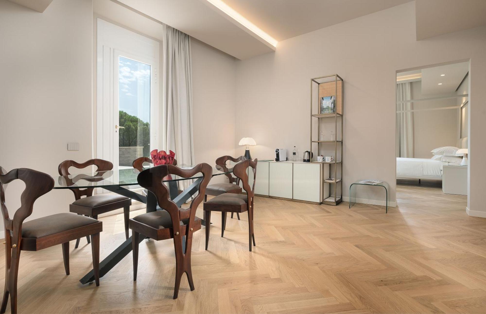 Palazzo Belvedere 蒙特卡蒂尼泰尔梅 外观 照片